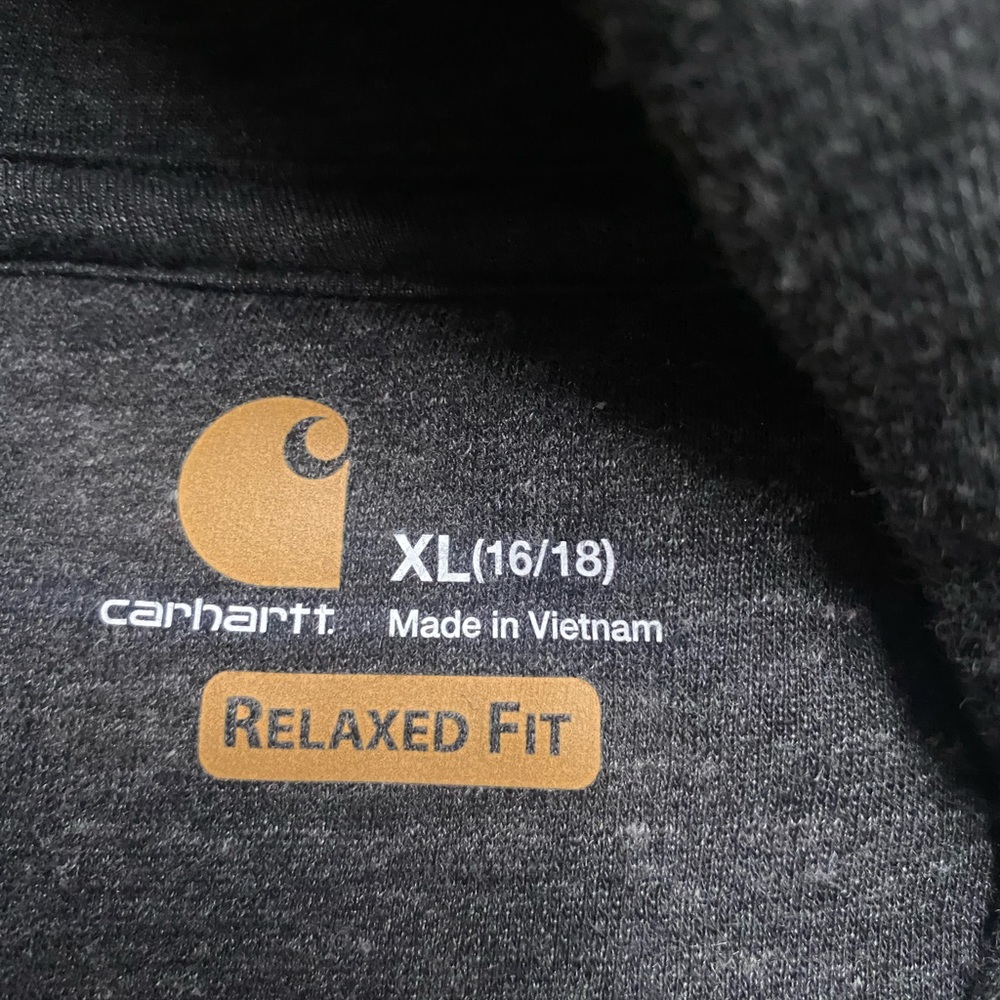 Carhartt women’s cut sweatshirt.. never worn.